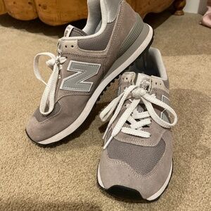 New Balance Women’s Classic 574 size 9.5 gray tennis shoes
